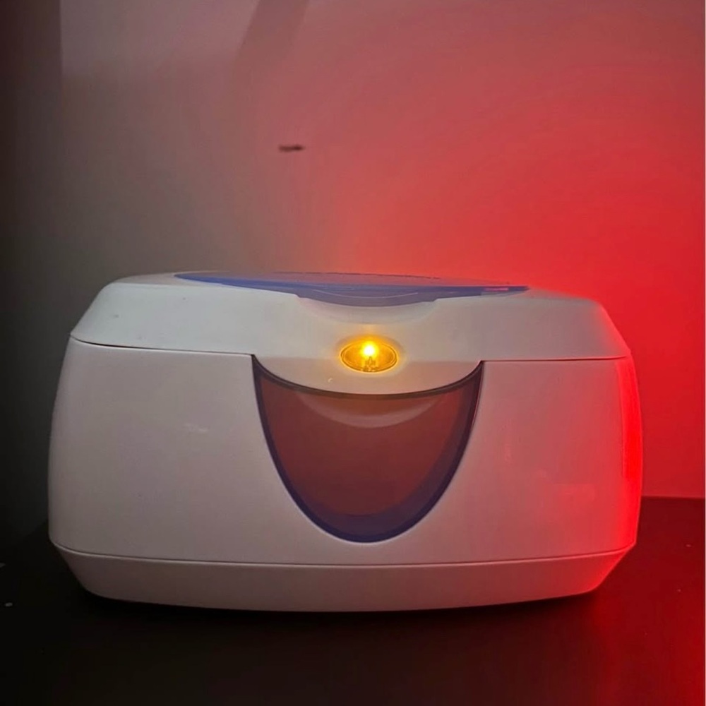 White and Blue Wipe Warmer